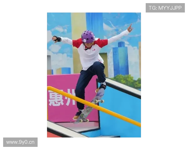 青年滑手在全国城市极限运动滑板比赛中夺冠展现新时代街头活力